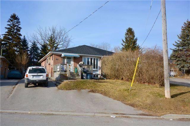 115 Septonne Ave, House semidetached with 1 bedrooms, 1 bathrooms and 1 parking in Newmarket ON | Image 2