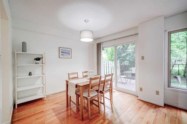 22 - 10 Cardwell Ave, Townhouse with 3 bedrooms, 4 bathrooms and 2 parking in Toronto ON | Image 3
