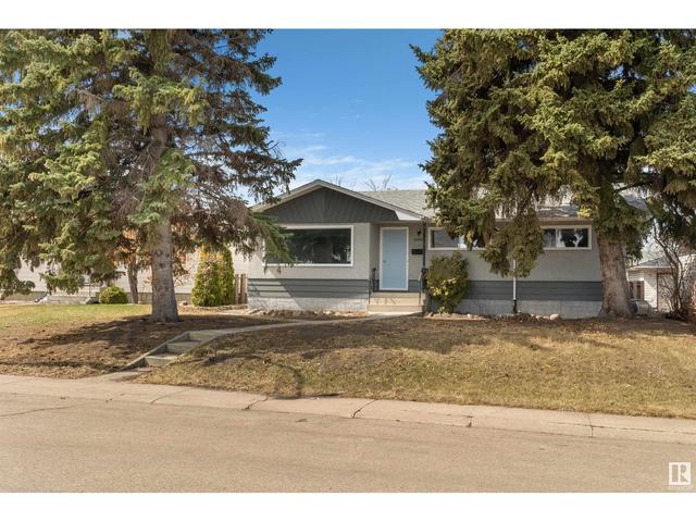 13028 78 St Nw Nw, House detached with 5 bedrooms, 2 bathrooms and null parking in Edmonton AB | Image 2