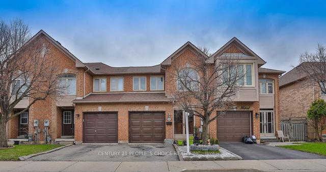 26 - 81 Gilgorm Dr, Townhouse with 3 bedrooms, 3 bathrooms and 2 parking in Brampton ON | Image 1