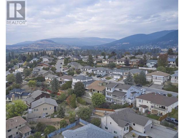 4308 Wellington Drive, House detached with 4 bedrooms, 3 bathrooms and 2 parking in Vernon BC | Image 46