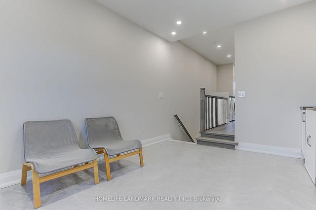 213 Osler St, House attached with 4 bedrooms, 3 bathrooms and 2 parking in Toronto ON | Image 14