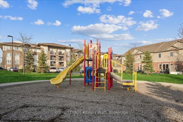 308 - 45 Kingsbury Sq, Condo with 2 bedrooms, 1 bathrooms and 1 parking in Guelph ON | Image 24