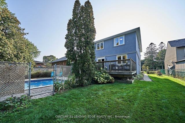17 Scarborough Heights Blvd, House detached with 5 bedrooms, 3 bathrooms and 6 parking in Toronto ON | Image 22