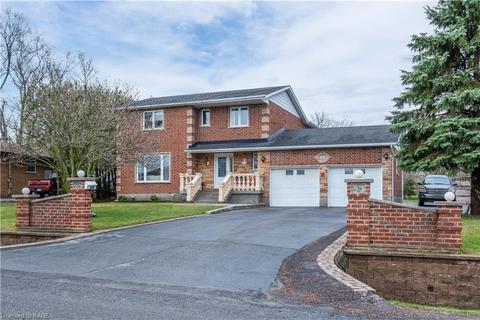245 Arnold Street, House detached with 4 bedrooms, 2 bathrooms and 8 parking in Kingston ON | Card Image