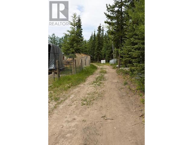 565 Oak Road, House other with 3 bedrooms, 1 bathrooms and null parking in Bulkley Nechako F BC | Image 22