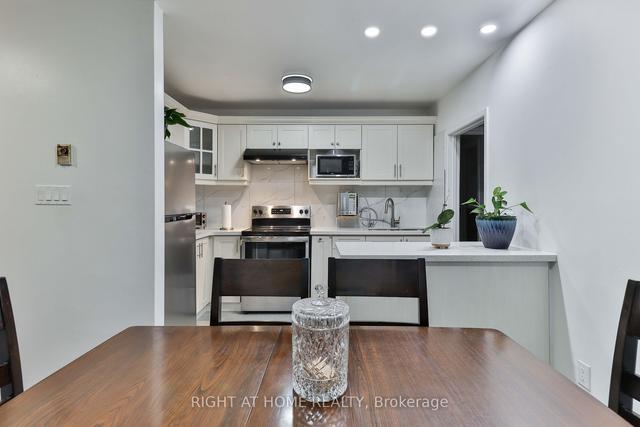 98 - 19 London Green Crt, Townhouse with 4 bedrooms, 3 bathrooms and 1 parking in Toronto ON | Image 5