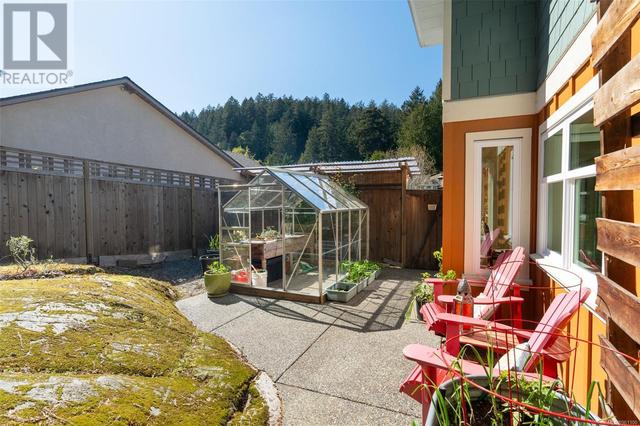 1573 Mayneview Terr, House detached with 3 bedrooms, 3 bathrooms and 4 parking in North Saanich BC | Image 37