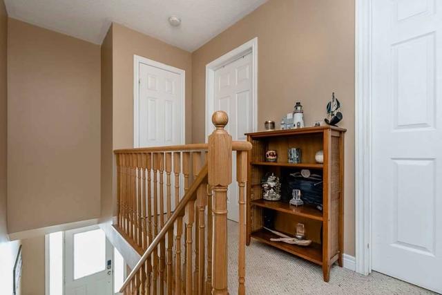 49 Bentley Dr, House semidetached with 3 bedrooms, 3 bathrooms and 2 parking in Barrie ON | Image 14