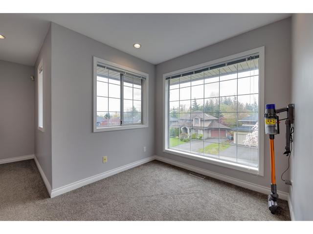 17145 102a Avenue, House detached with 4 bedrooms, 3 bathrooms and 5 parking in Surrey BC | Image 25