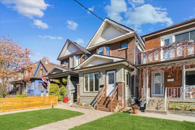 11 Greensides Ave, House detached with 3 bedrooms, 3 bathrooms and 2 parking in Toronto ON | Image 23