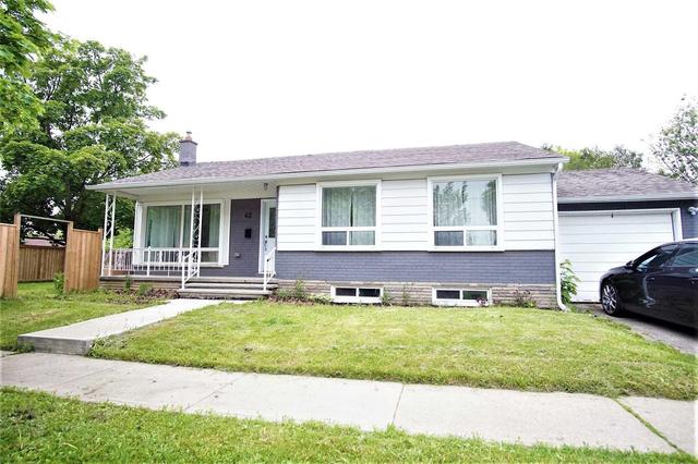 Bsmt - 42 Moncrieff Dr, House detached with 2 bedrooms, 1 bathrooms and 1 parking in Toronto ON | Image 1