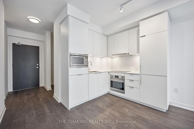 s702 - 8 Olympic Gardens Dr, Condo with 1 bedrooms, 2 bathrooms and 0 parking in Toronto ON | Image 5