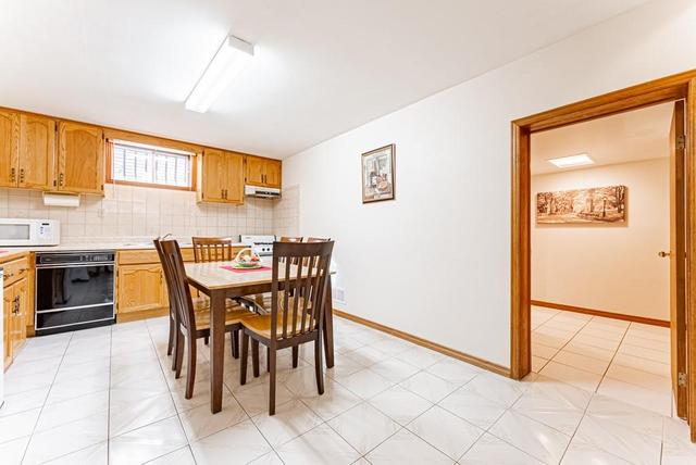 47 Algonquin Court, House detached with 4 bedrooms, 3 bathrooms and 4 parking in Hamilton ON | Image 30