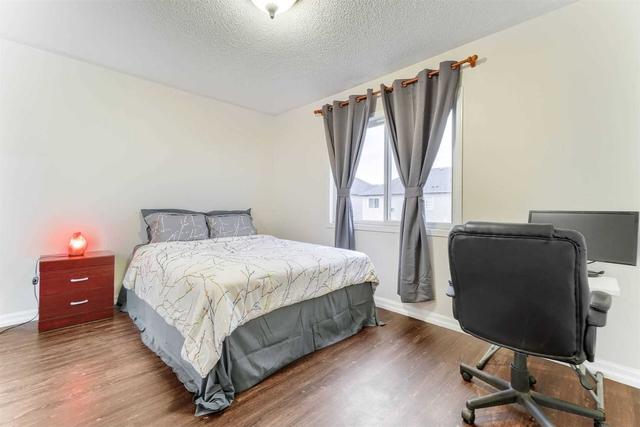 179 Trudeau Ave, Townhouse with 3 bedrooms, 3 bathrooms and 3 parking in Mississauga ON | Image 7
