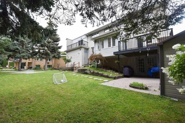 91 Comay Rd, House detached with 4 bedrooms, 4 bathrooms and 5 parking in Toronto ON | Image 20
