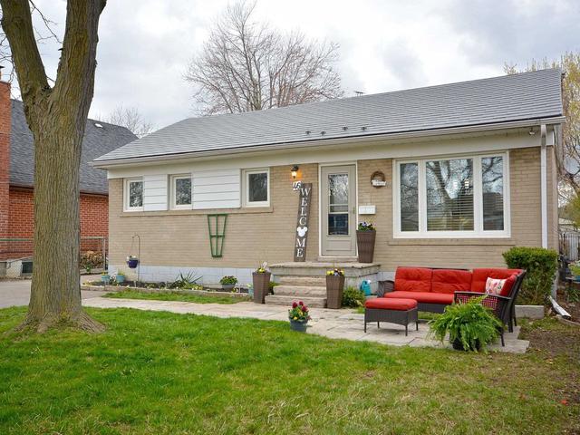 46 Fairglen Ave, House detached with 3 bedrooms, 2 bathrooms and 6 parking in Brampton ON | Image 23