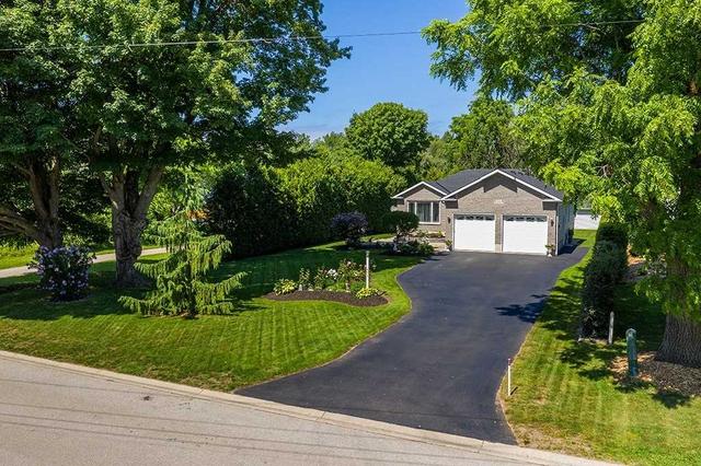 406 Alice St, House detached with 3 bedrooms, 3 bathrooms and 8 parking in Saugeen Shores ON | Image 32