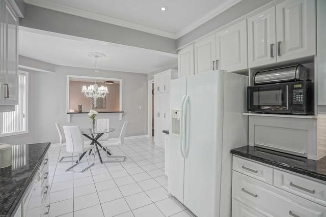 84 Hepburn St, House detached with 4 bedrooms, 4 bathrooms and 5 parking in Markham ON | Image 4