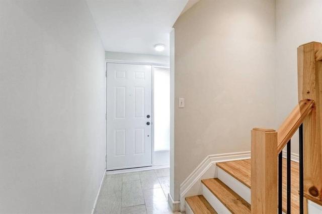 21 - 90 Castlebury Cres, Townhouse with 3 bedrooms, 2 bathrooms and 2 parking in Toronto ON | Image 24