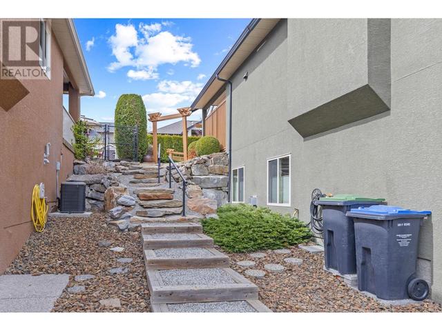 3200 Vineyard View Drive, House detached with 3 bedrooms, 3 bathrooms and 4 parking in West Kelowna BC | Image 52