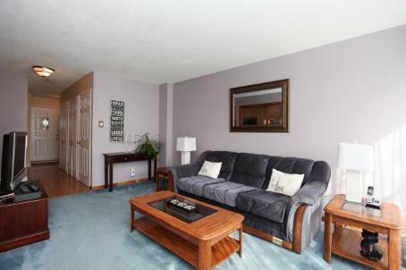 th. 76 - 2881 Windwood Dr, Townhouse with 3 bedrooms, 3 bathrooms and 1 parking in Mississauga ON | Image 2