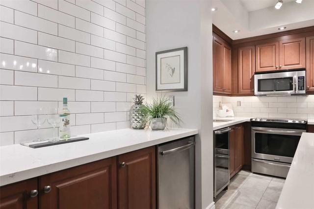 11 Bastion St, Condo with 2 bedrooms, 1 bathrooms and 1 parking in Toronto ON | Image 16