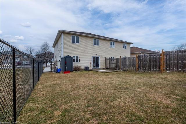 171 Briceland Street, House semidetached with 4 bedrooms, 2 bathrooms and 4 parking in Kingston ON | Image 32