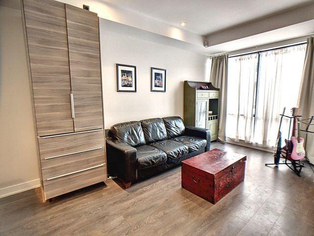 107 - 441 Jane St, Townhouse with 2 bedrooms, 2 bathrooms and 1 parking in Toronto ON | Image 6
