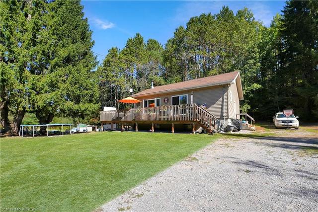 8643 Highway 28, House detached with 2 bedrooms, 1 bathrooms and 6 parking in North Kawartha ON | Image 35
