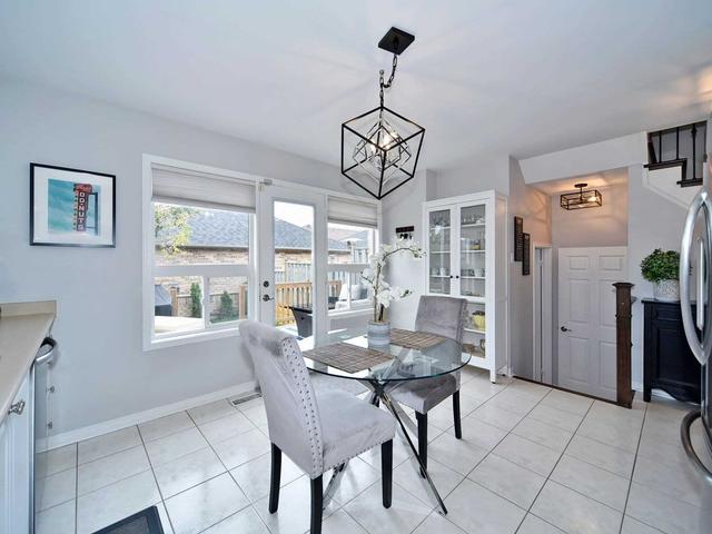 63 Sonoma Blvd, House attached with 2 bedrooms, 3 bathrooms and 2 parking in Vaughan ON | Image 18