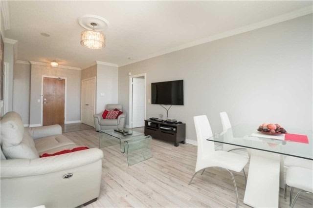 Uph 09 - 50 Disera Dr, Condo with 3 bedrooms, 2 bathrooms and 2 parking in Vaughan ON | Image 6