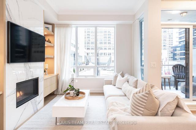 th01 - 761 Bay St, Townhouse with 3 bedrooms, 4 bathrooms and 2 parking in Toronto ON | Image 33