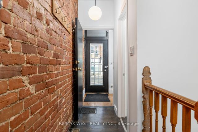 2185 Dundas St W, House attached with 3 bedrooms, 3 bathrooms and 0 parking in Toronto ON | Image 23