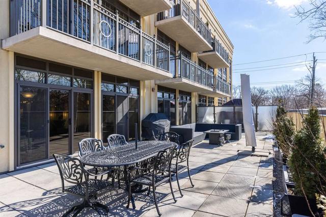 205 - 205 Lakeshore Rd W, Condo with 2 bedrooms, 4 bathrooms and 2 parking in Oakville ON | Image 17