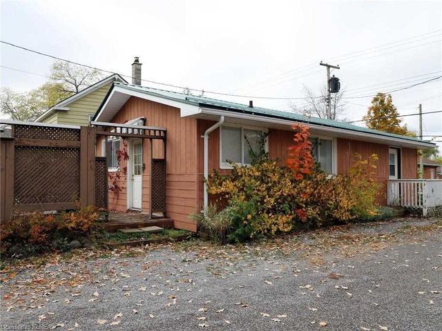 119 Main St, House detached with 2 bedrooms, 3 bathrooms and 10 parking in Kawartha Lakes ON | Image 13