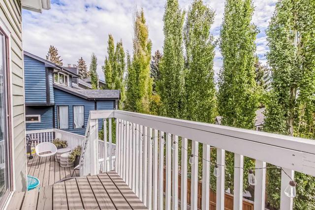 12 Stradwick Way Sw, House detached with 3 bedrooms, 2 bathrooms and 5 parking in Calgary AB | Image 22
