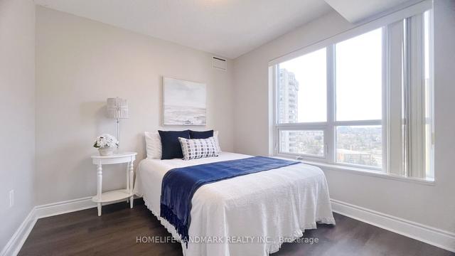 1119 - 500 Doris Ave, Condo with 2 bedrooms, 2 bathrooms and 1 parking in Toronto ON | Image 10
