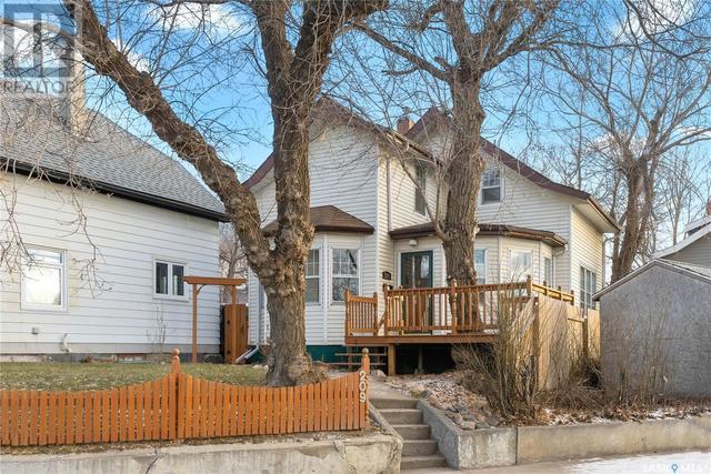 209 8th Street W, House detached with 4 bedrooms, 2 bathrooms and null parking in Saskatoon SK | Image 44