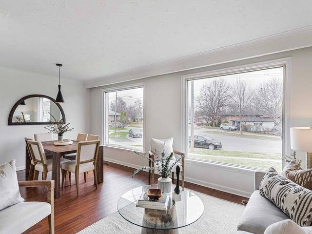 42 Jeffton Cres, House detached with 3 bedrooms, 2 bathrooms and 4 parking in Toronto ON | Image 25