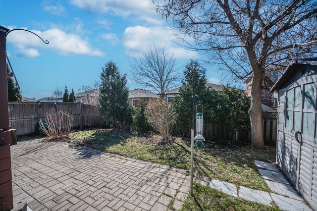 68 Bird St, House detached with 2 bedrooms, 2 bathrooms and 4 parking in Barrie ON | Image 13