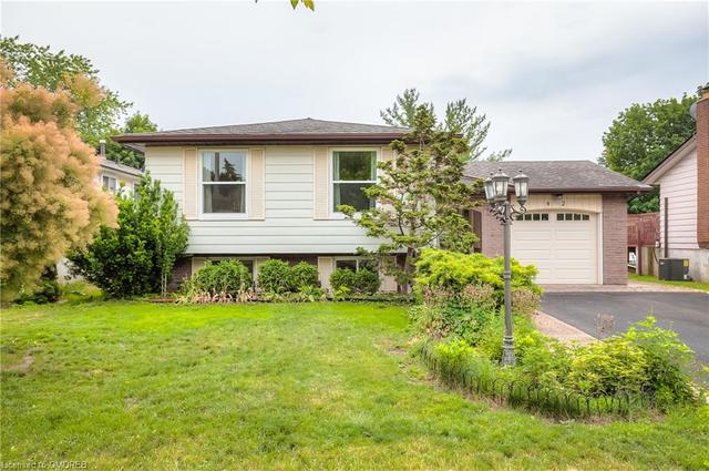 42 Miller Road, House detached with 3 bedrooms, 2 bathrooms and 3 parking in Oakville ON | Image 1