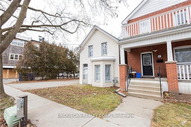 66 Eagle Ave, House detached with 5 bedrooms, 2 bathrooms and 4 parking in Brantford ON | Image 11