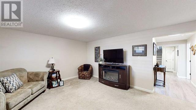 36 Stonegate Crescent Se, House attached with 3 bedrooms, 2 bathrooms and 2 parking in Medicine Hat AB | Image 33