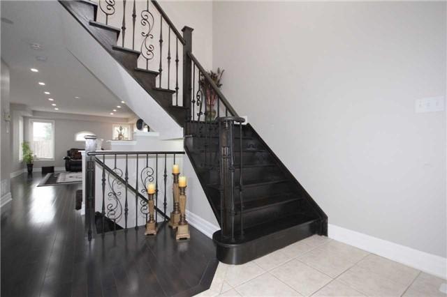 1072 Deacon Dr, House detached with 3 bedrooms, 3 bathrooms and 2 parking in Milton ON | Image 3