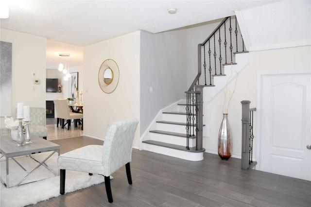 701 Macbeth Hts, House attached with 4 bedrooms, 4 bathrooms and 5 parking in Mississauga ON | Image 22