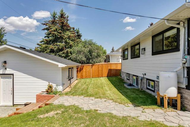 3711 Sarcee Road Sw, House detached with 4 bedrooms, 3 bathrooms and 2 parking in Calgary AB | Image 39