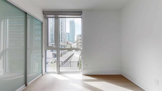 th 10 - 101 Erskine Ave, Condo with 3 bedrooms, 3 bathrooms and 1 parking in Toronto ON | Image 20
