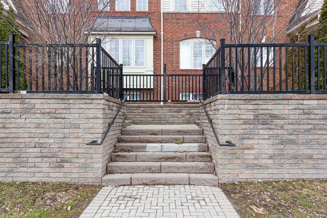 5 - 3032 Clayhill Rd, Townhouse with 2 bedrooms, 2 bathrooms and 2 parking in Mississauga ON | Image 1