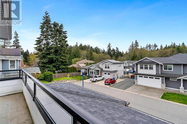 991 Ariane Gdns, House detached with 5 bedrooms, 5 bathrooms and 5 parking in Langford BC | Image 37